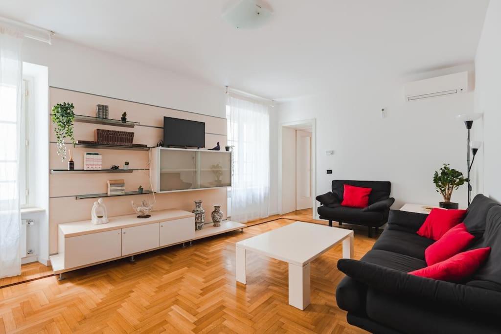 Piazza Unita Central Apartment Trieste Eksteriør billede